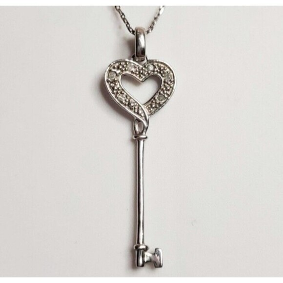 Designer Signed OTC Moissanite accent Sterling Silver KEY Pendant w/OTC Chain - Picture 1 of 4